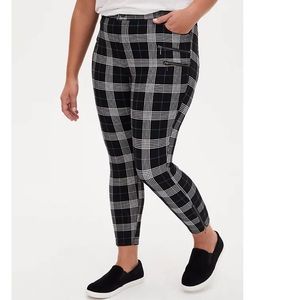 NWT! Torrid Pants